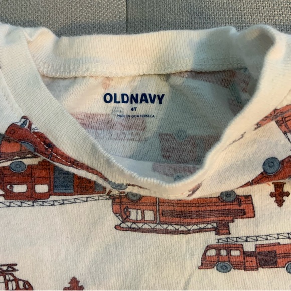 🚒Set of 3 Old Navy Tees🦖 - Picture 9 of 10